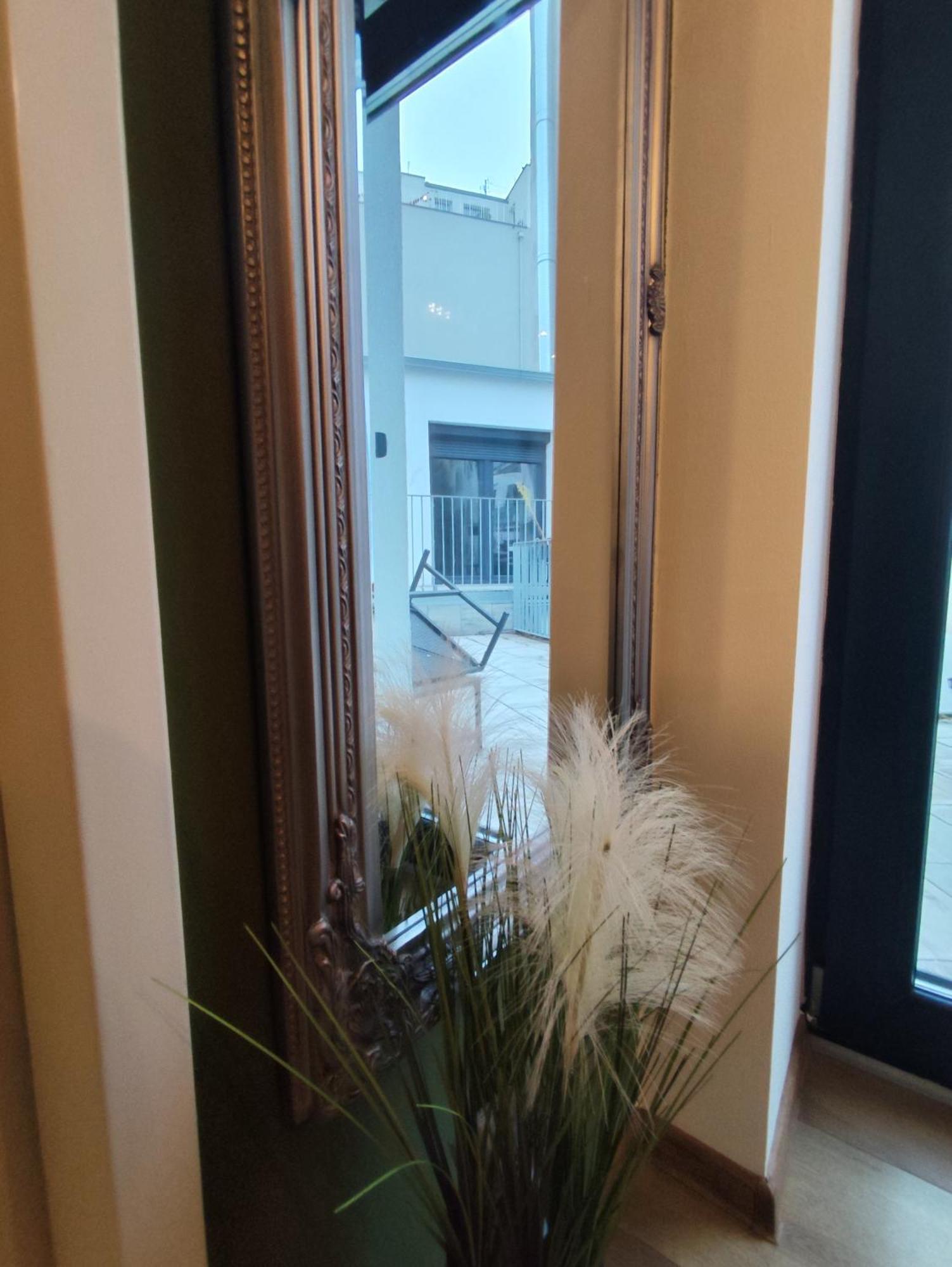 Cozy Apartments In Central Location With Free Parking Wien Exteriör bild