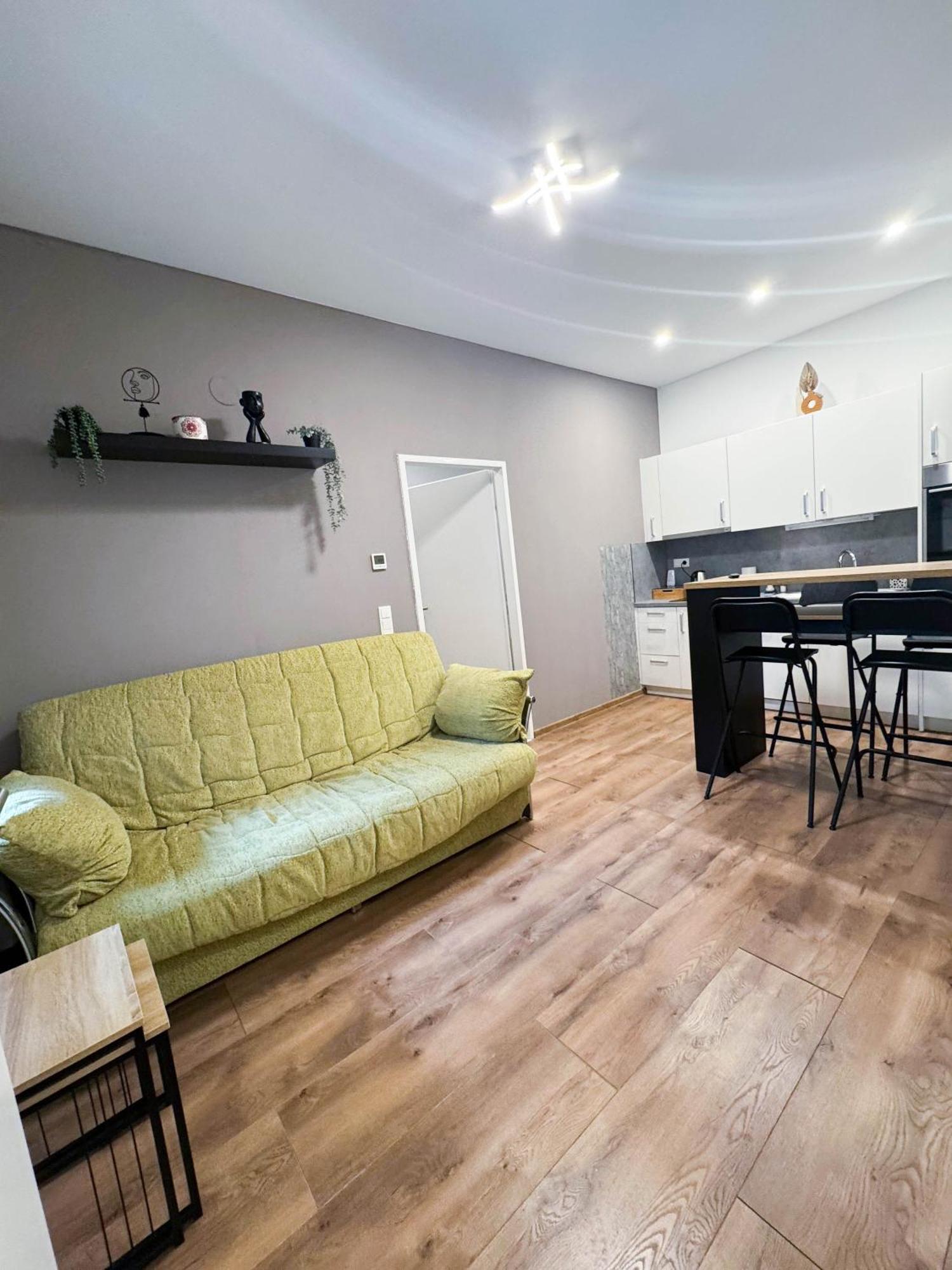 Cozy Apartments In Central Location With Free Parking Wien Exteriör bild
