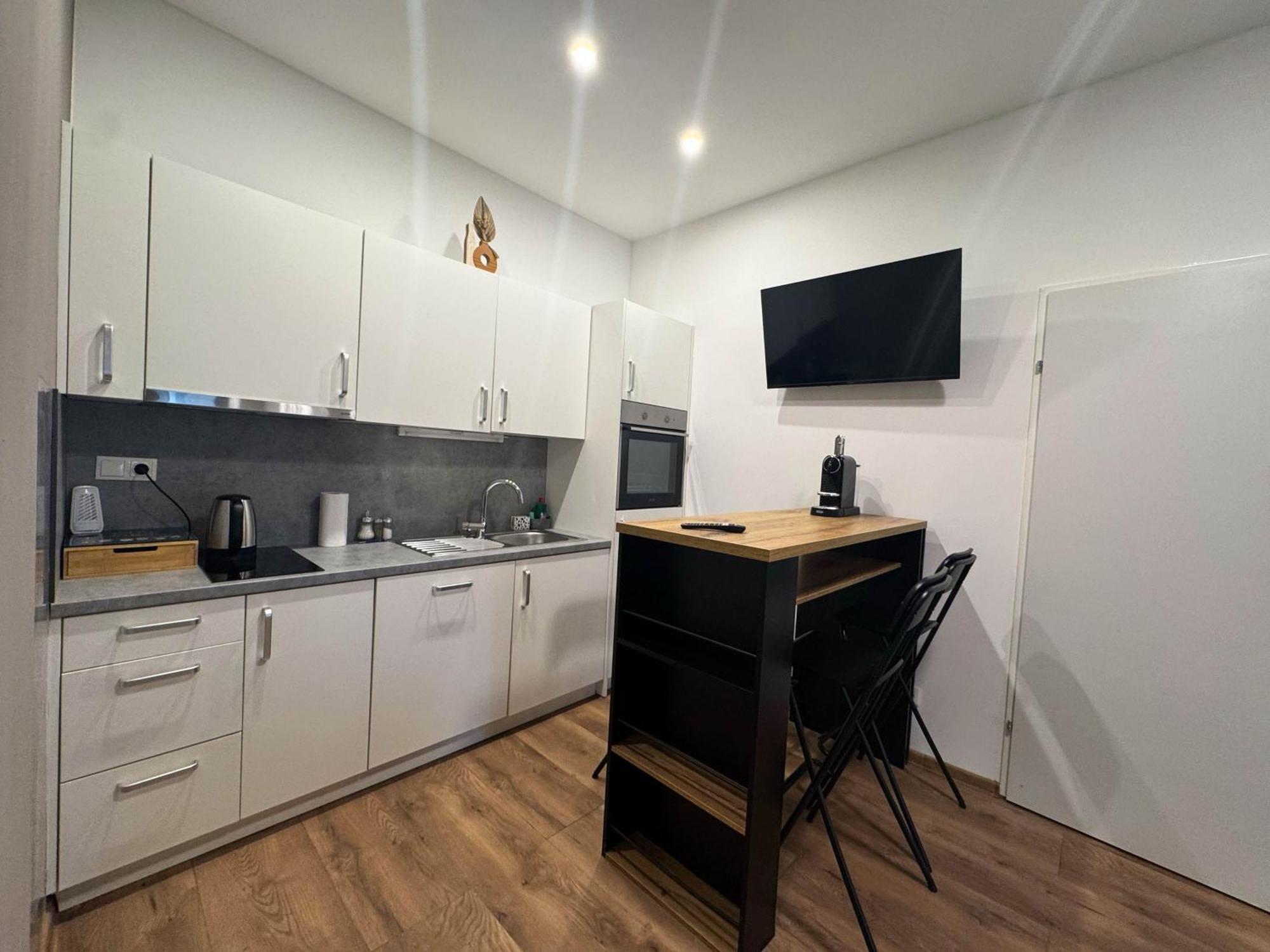 Cozy Apartments In Central Location With Free Parking Wien Exteriör bild